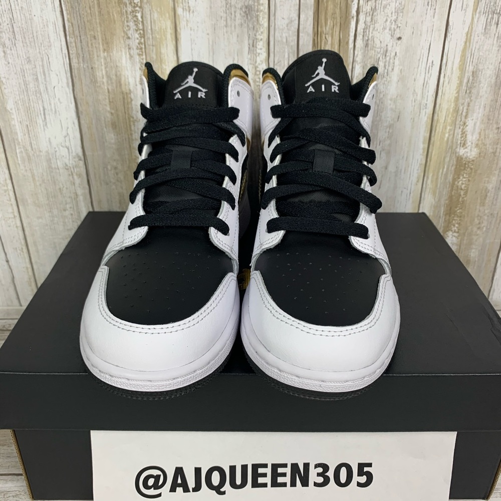 Air Jordan 1 Mid GS Gold Panda - Picture 4 of 8